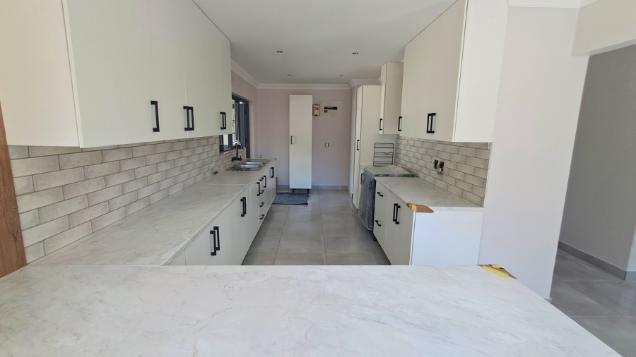 To Let 3 Bedroom Property for Rent in Ruwari Western Cape
